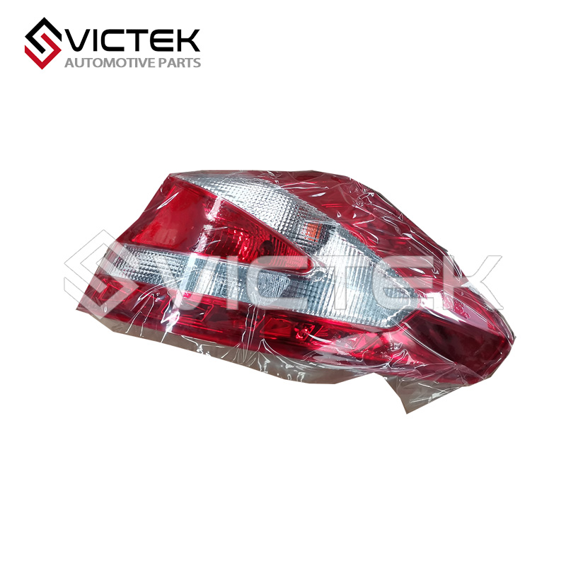 Feu arrière droit J15-4433020FL