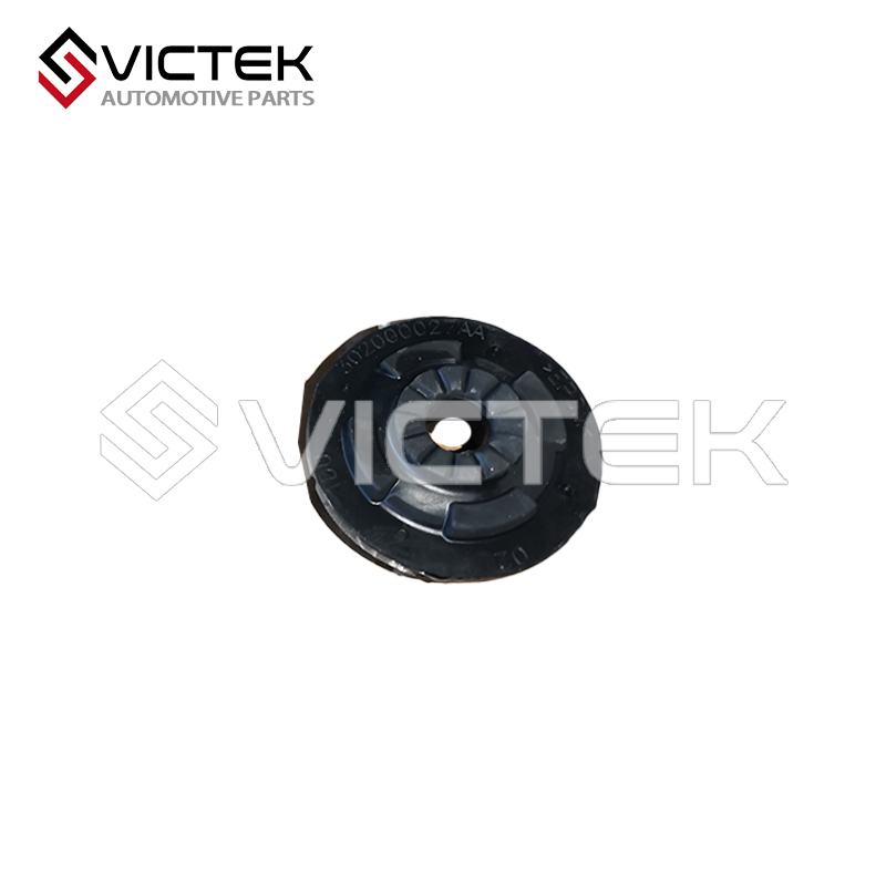 Бампер под левым радиатором